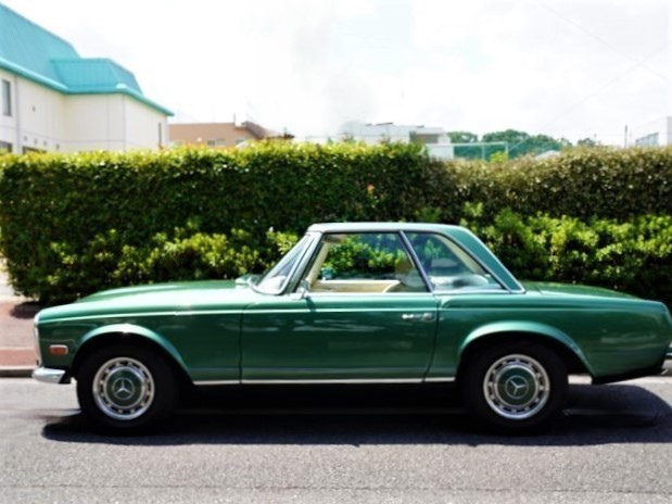 1970 Mercedes-Benz 280SL 4-speed MT