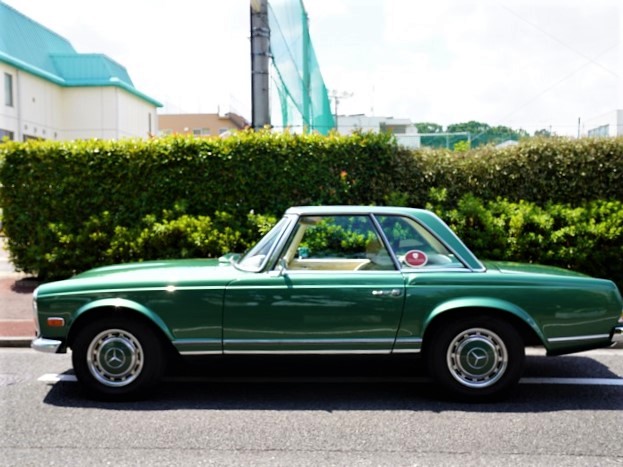 1970 Mercedes-Benz 280SL 4-speed MT