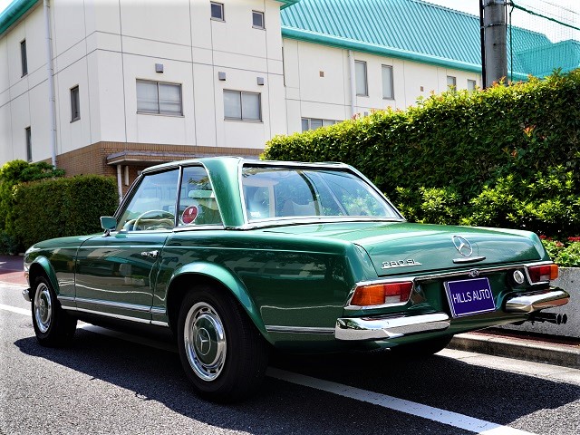 1970 Mercedes-Benz 280SL 4-speed MT