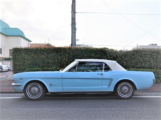 1965 Ford  mustang convertible  3-SPEED MT