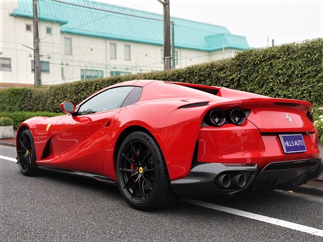 2021 Ferrari 812 GTS F1 DCT 