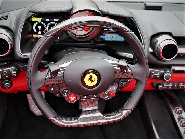 2021 Ferrari 812 GTS F1 DCT 