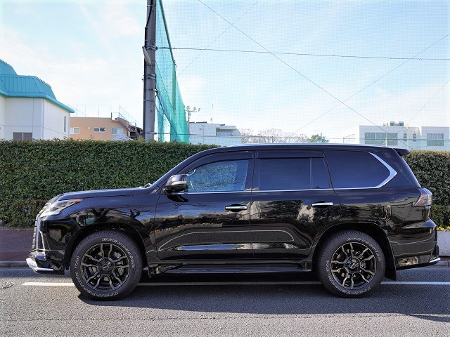 2021 Lexus LX570 Black Sequence  4WD limited edition 