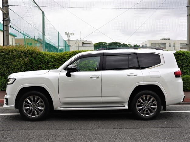 2022 TOYOTA Rad Cruiser 300 3.5ZX 4WD US Modellist