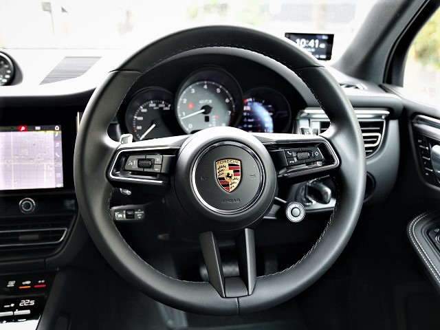 2022 Porsche Macan GTS PDK 4WD Sports Chrono PKG