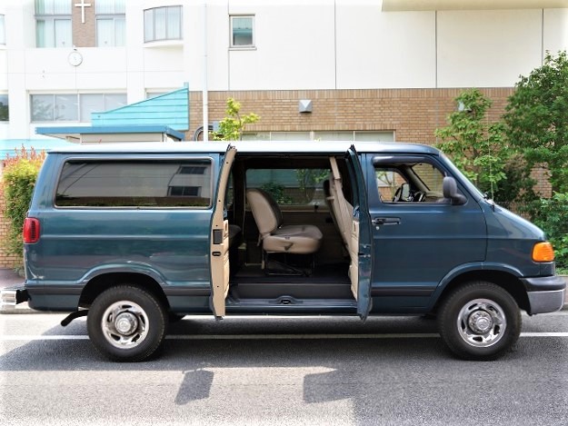 2003 Dodge  ram van  RAM2500