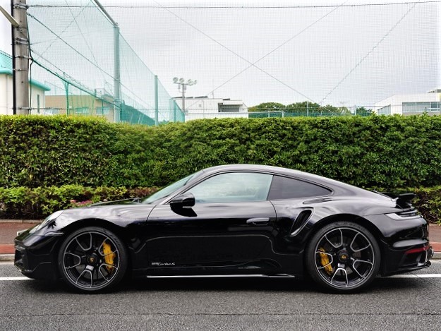 2022 Porsche 911 Turbo S PDK 4WD sport chrono package