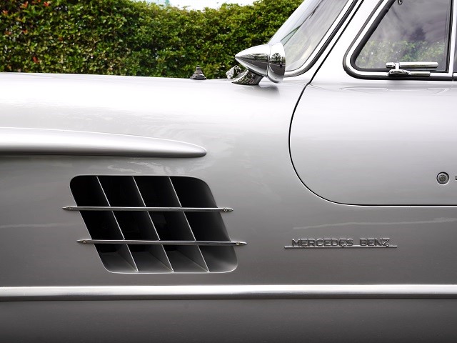 1994 Mercedes-Benz  300SL GULLWING VERSION