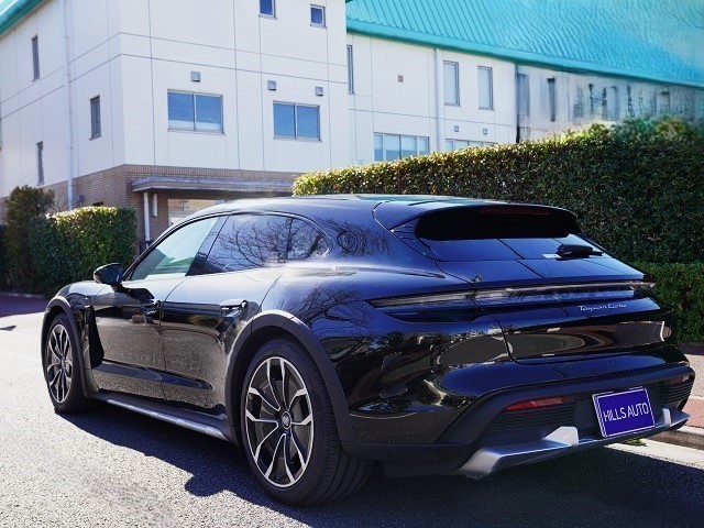 2023 Porsche Taycan Cross Turismo Turbo 4+1 seats 4WD