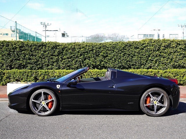 2013 Ferrari 458 Spider F1 DCT
