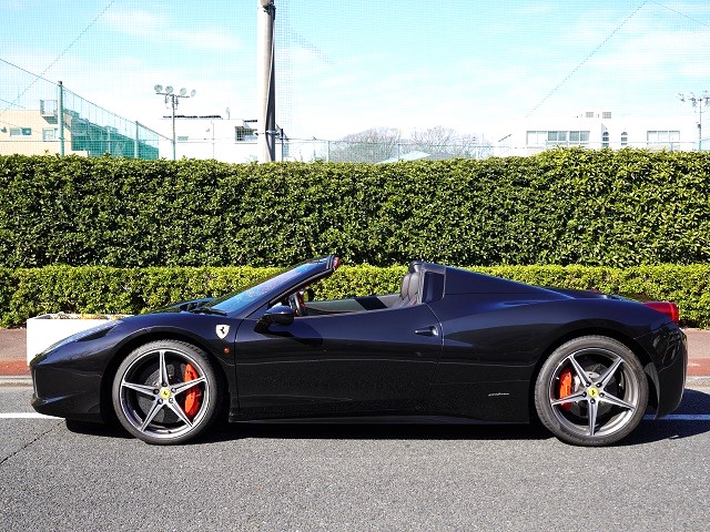 2013 Ferrari 458 Spider F1 DCT