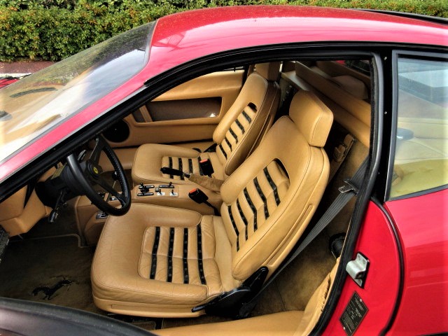 1982 Ferrari 512BBi 5 speed MT Daytona seat