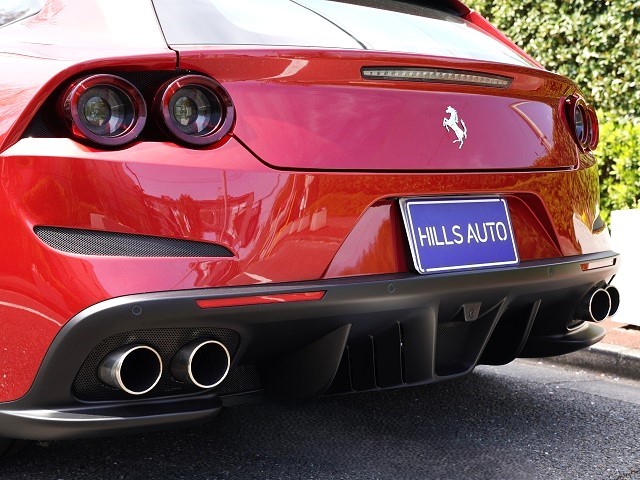 2018 Ferrari GTC4 Lusso  6.3 4WD