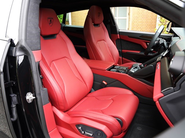 2023 Lamborghini Urus 4.0 4WD  