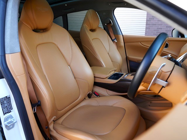 2021 Aston Martin DBX 4.0 4WD Exterior Pack  Panoramic roof