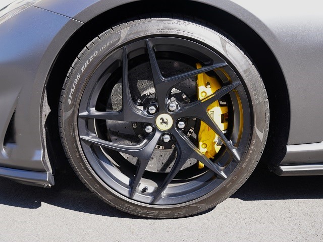 2019 Ferrari 812 Superfast  F1 DCT