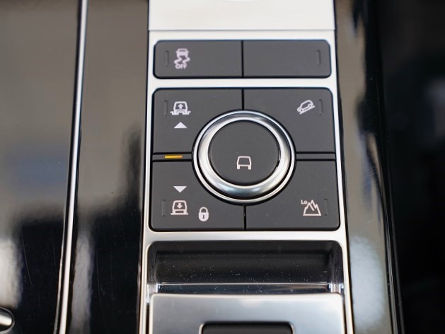 2021 Land Rover Range Rover SVO Design Edition 2021 4WD special edition 