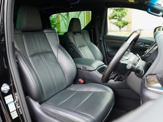 2023 Toyota Alphard Hybrid 2.5 Spacious Lounge E-Four 4WD Limited to 100 units