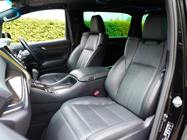 2023 Toyota Alphard Hybrid 2.5 Spacious Lounge E-Four 4WD Limited to 100 units