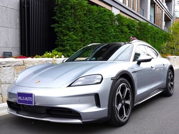 2024 Porsche Taycan Cross Turismo 4 4+1 seats 4WD 