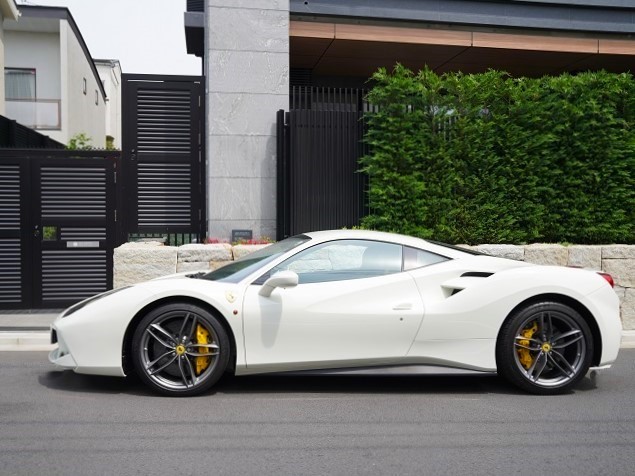 2017 Ferrari 488 GTB F1 DCT  F Lifter
