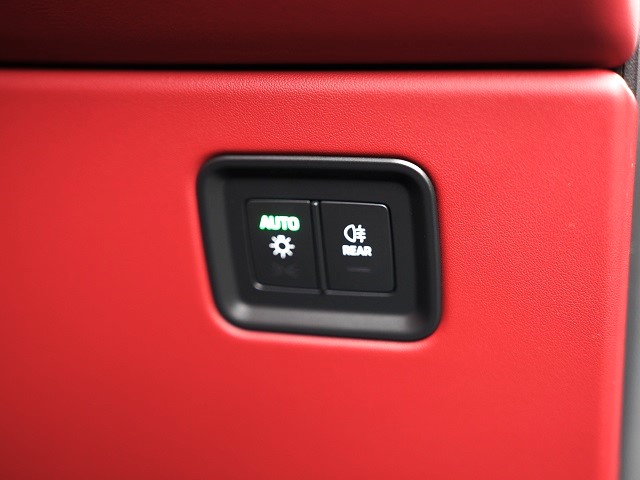 2025 Porsche Macan electric Panoramic roof Sports Chrono