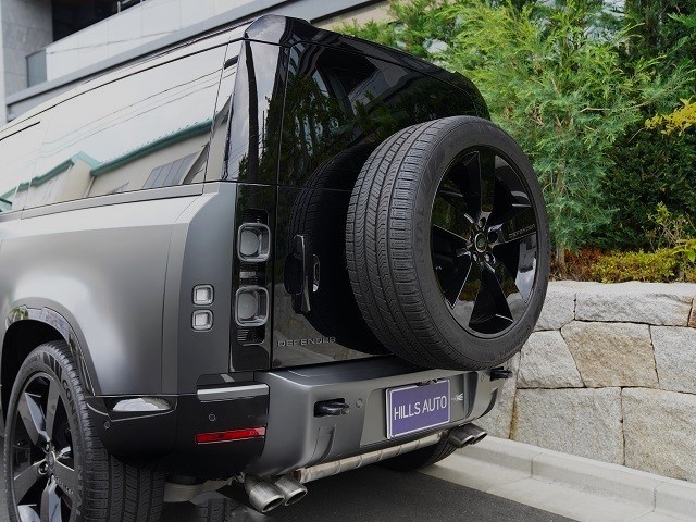 2024 Land Rover Defender 90 Carpathian Edition 5.0L P525 4WD