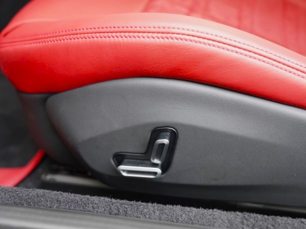 2024 Ferrari Rome  F1 DCT Daytona Seat