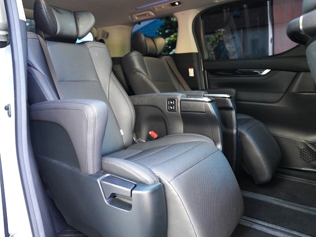 2021 Toyota Alphard 2.5 S C Package Executive Power Seat