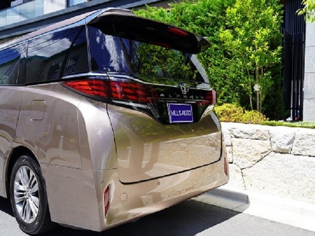 2024 Toyota Alphard Hybrid 2.5 Z Universal Step  Moonroof