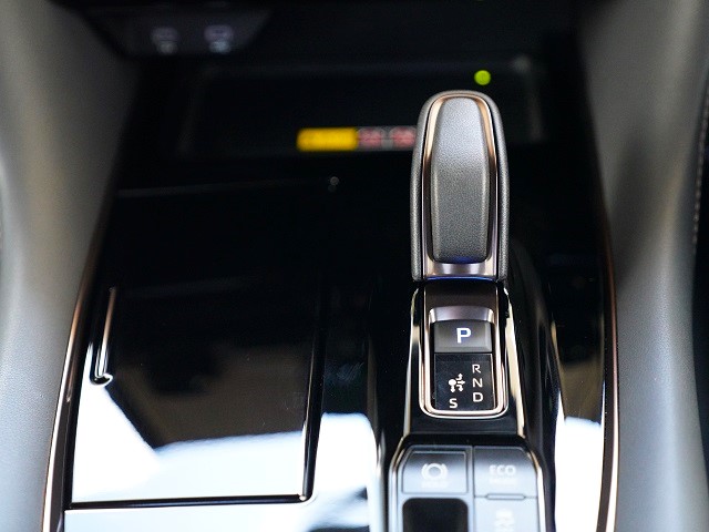 2024 Toyota Alphard Hybrid 2.5 Z Universal Step  Moonroof
