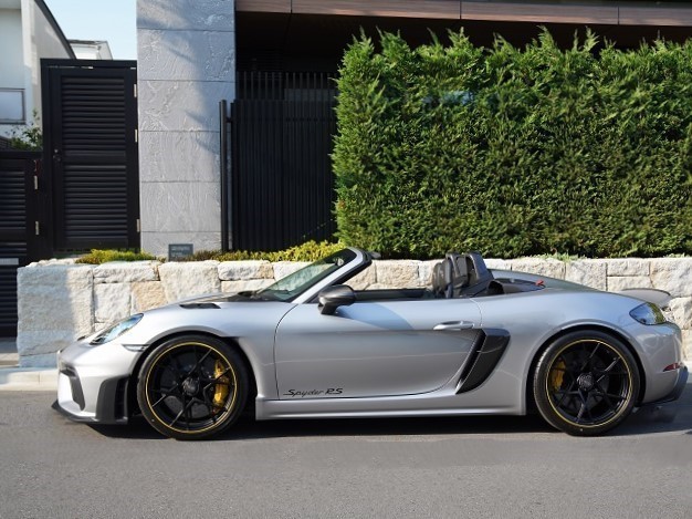 2025 Porsche 718 Spyder RS PDK Weissach PKG