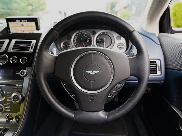 2014 Aston Martin DB9 Touchtronic 2 carbon ceramic brakes