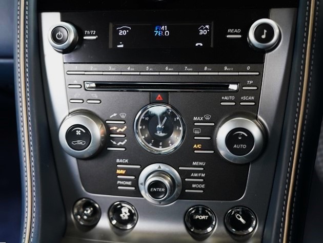 2014 Aston Martin DB9 Touchtronic 2 carbon ceramic brakes
