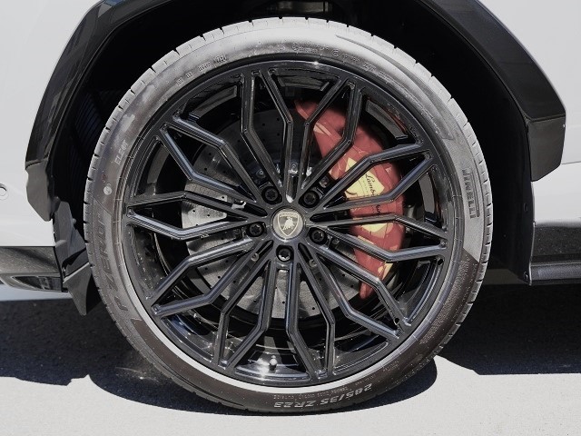 2025 Lamborghini Urus SE 4.0  4WD 