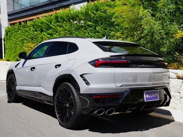 2025 Lamborghini Urus SE 4.0  4WD 