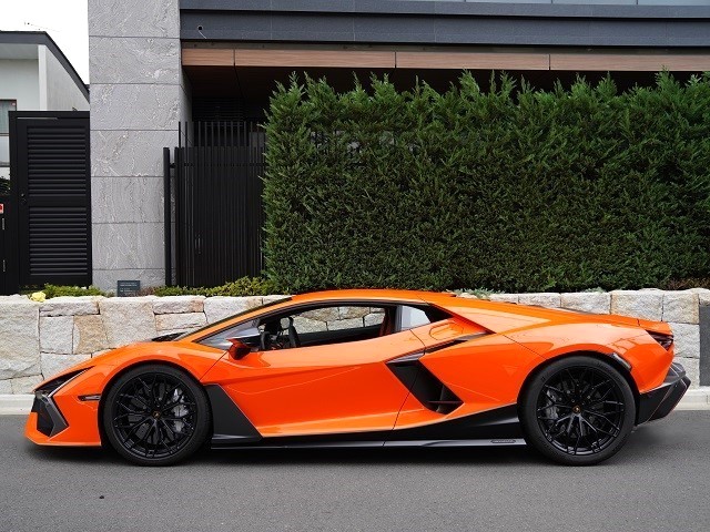 2024 Lamborghini Revuelto 6.5 V12 HPEV 4WD 