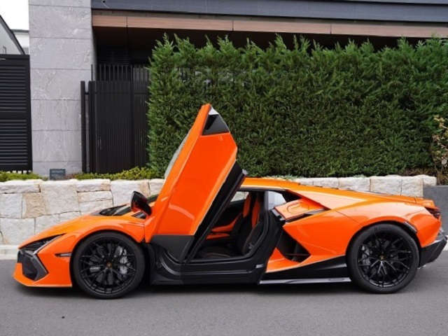 2024 Lamborghini Revuelto 6.5 V12 HPEV 4WD 