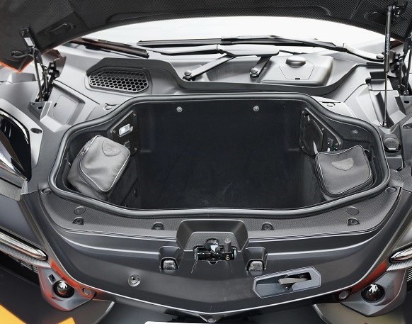 2024 Lamborghini Revuelto 6.5 V12 HPEV 4WD 