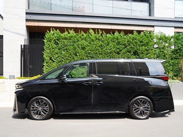 2024 Toyota  Vellfire Hybrid 2.5 Z Premier