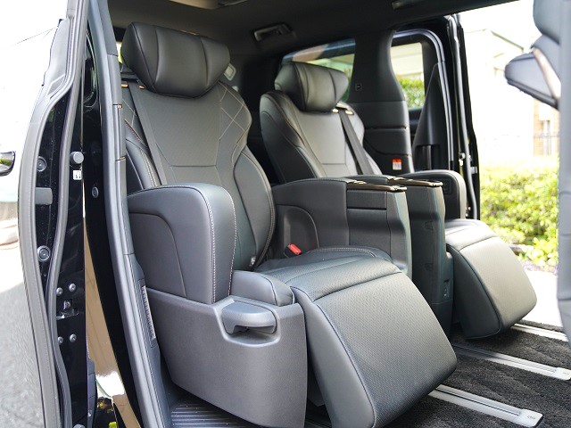 2024 Toyota  Vellfire Hybrid 2.5 Z Premier
