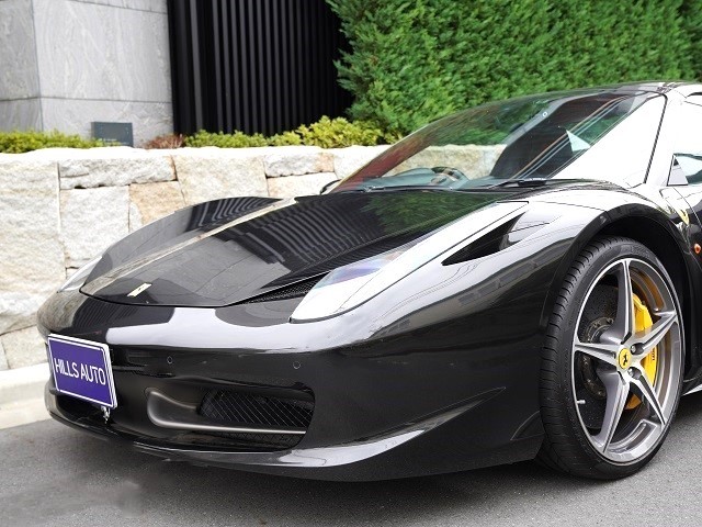 2013 Ferrari 458 Spider  F1 DCT  Daytona Seat