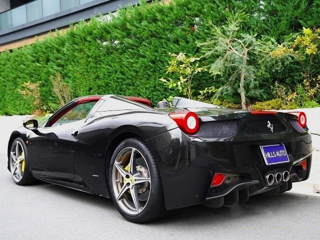 2013 Ferrari 458 Spider  F1 DCT  Daytona Seat