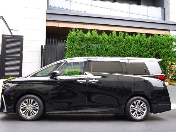 2024 Toyota Alphard 2.5 Z 