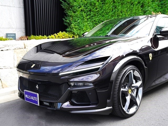 2025 Ferrari Prosangue 6.5 V12  F1 DCT 4WD 
