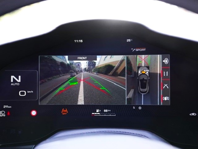 2025 Ferrari Prosangue 6.5 V12  F1 DCT 4WD 
