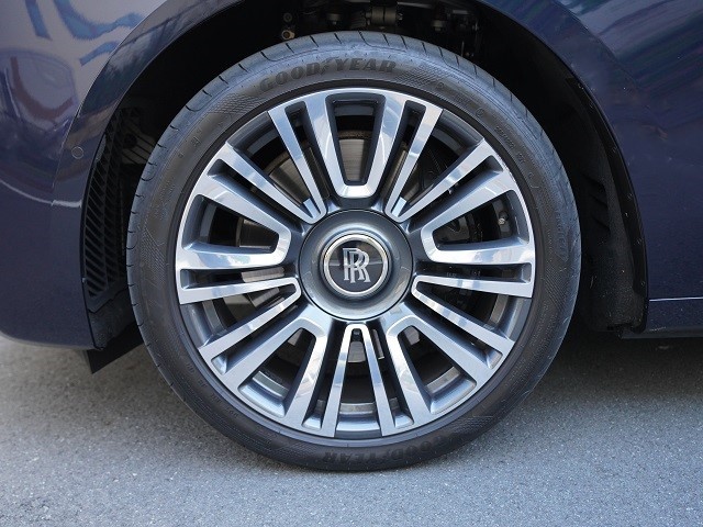 2023 Rolls-Royce Ghost Extended 4WD Rear Enter Starlight