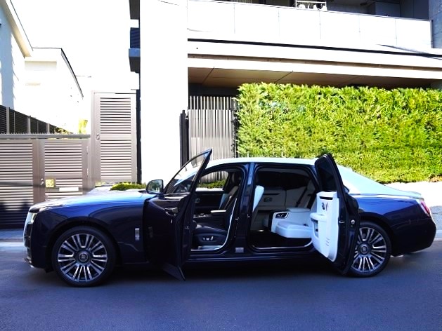 2023 Rolls-Royce Ghost Extended 4WD Rear Enter Starlight