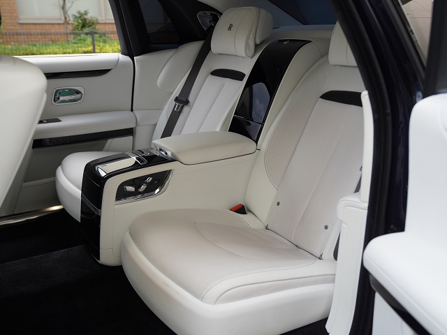 2023 Rolls-Royce Ghost Extended 4WD Rear Enter Starlight