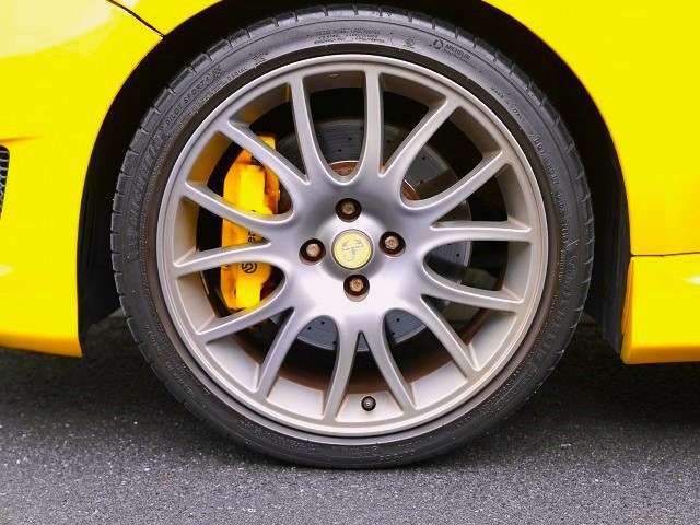 2011 ABARTH 695  Tributo Ferrari